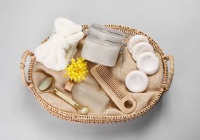 5 Cozy and Comfortable Pampering Gift Basket Ideas